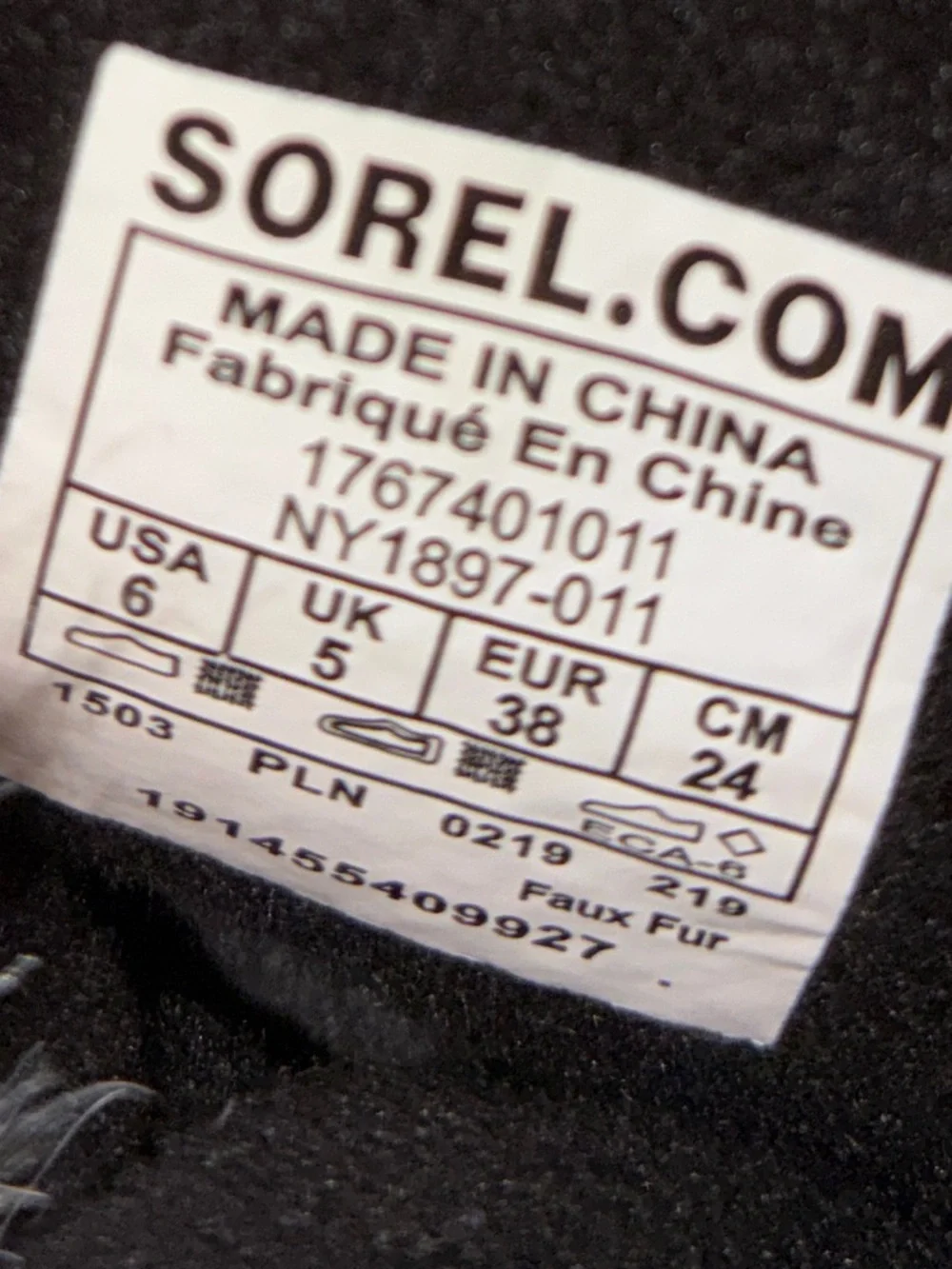 Sorel Whitney II Short Lace Waterproof Boot Black - size kids 6, fit womens 7.5